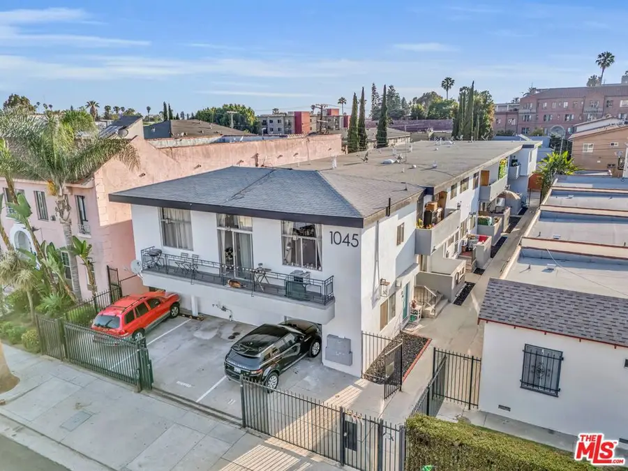 1045 N Ardmore Avenue, Los Angeles, CA 90029 - #2
