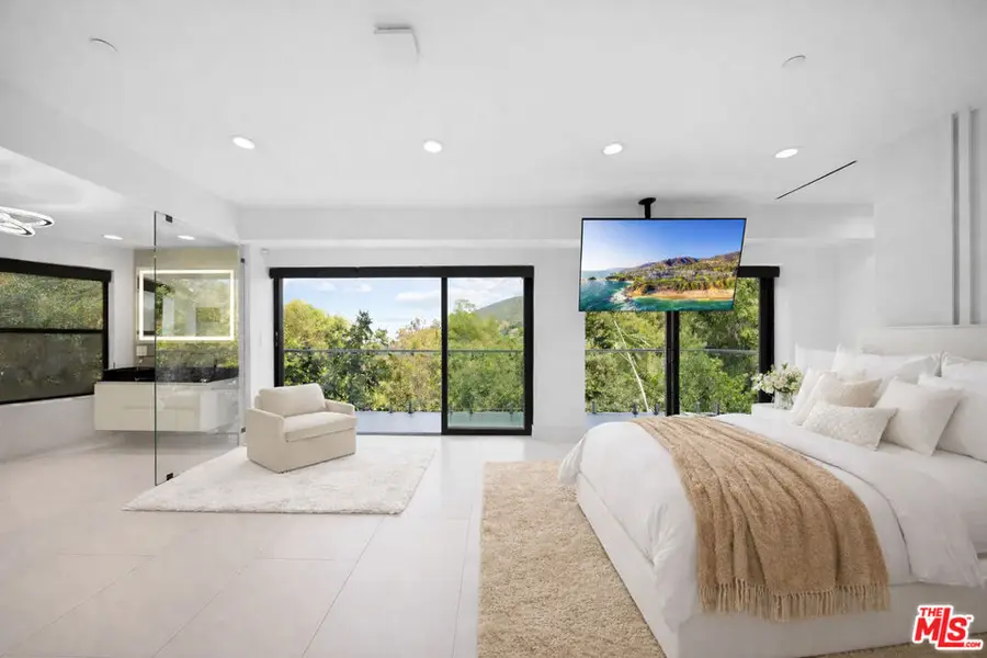 7141 Woodrow Wilson Drive, Los Angeles, CA 90068 - #2