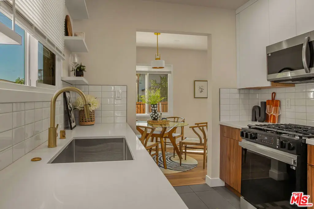 2046 1/2 S Burnside Avenue, Los Angeles, CA 90016 - Image #1