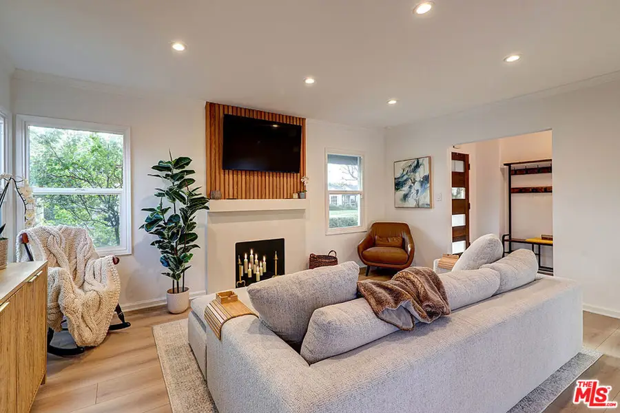 3188 S Bentley Avenue, Los Angeles, CA 90034 - Image #2