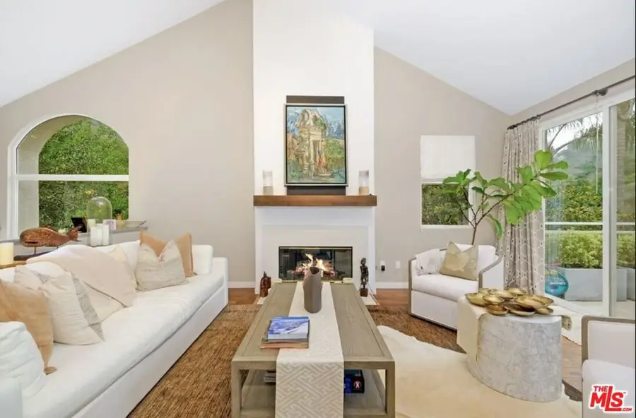 718 Palisades Drive, Pacific Palisades, CA 90272 - Image #2