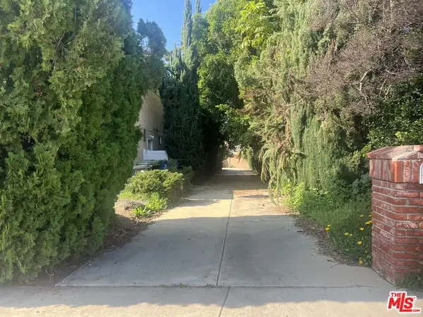 5921 Chimineas Avenue, Tarzana, CA 91356