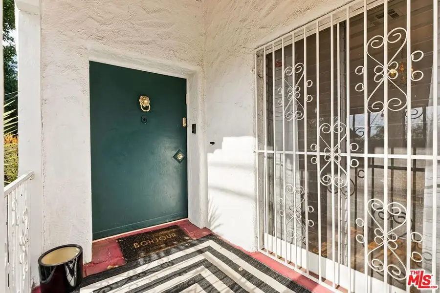 7471 Clinton Street, Los Angeles, CA 90036 - #3