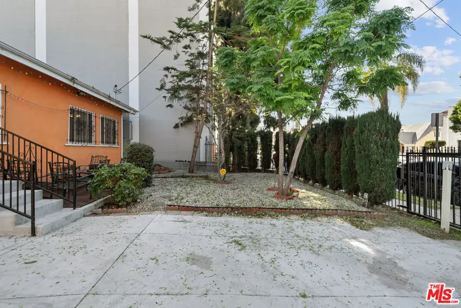 1558 N Kenmore Avenue, Los Angeles, CA 90027 - Image #3