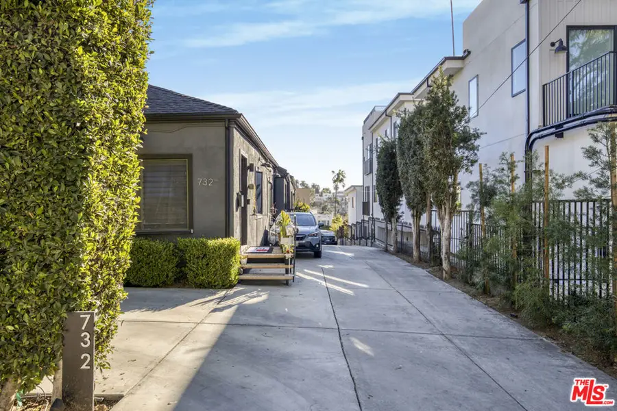 732 Robinson Street, Los Angeles, CA 90026 - #2