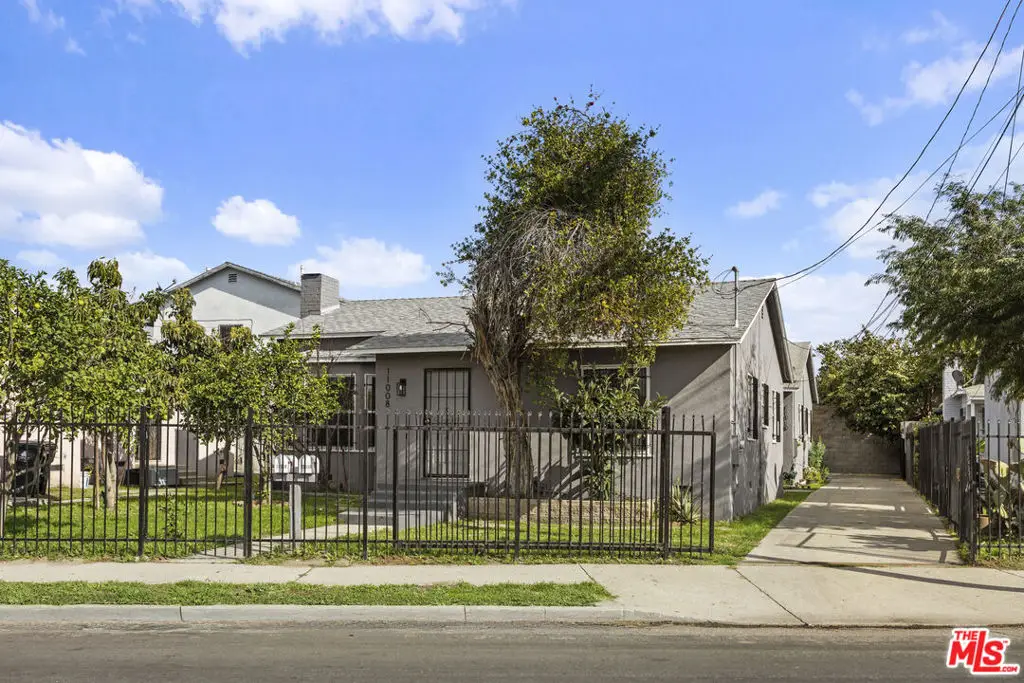 11008 Willowbrook Avenue, Los Angeles, CA 90059 - Image #1