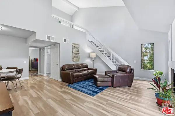 8221 Langdon Avenue #201, Van Nuys, CA 91406