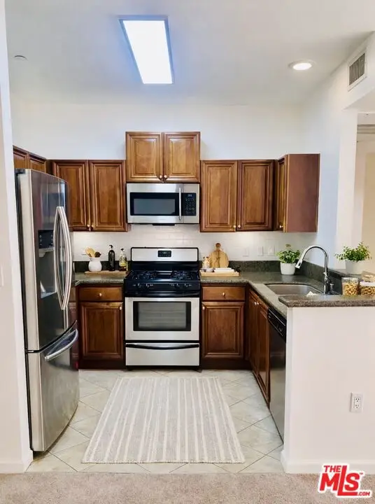 13951 Sherman Way #308, Van Nuys, CA 91405 - Image #2