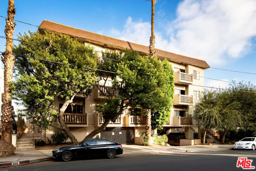 832 Palm Avenue #105, West Hollywood, CA 90069 - Image #2