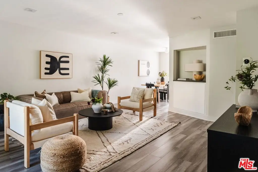 9405 Via Yolanda, Burbank, CA 91504 - #1