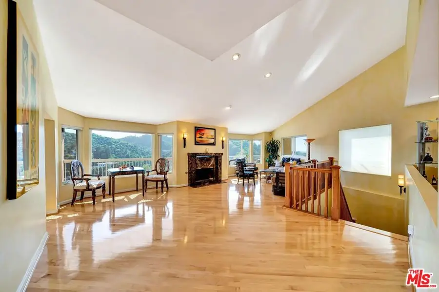 3681 Alta Mesa Drive, Studio City, CA 91604 - #2