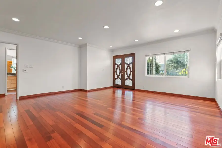 2120 9th Avenue, Los Angeles, CA 90018 - Image #3