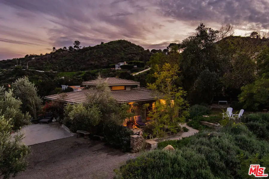 20634 Medley Lane, Topanga, CA 90290 - Image #2