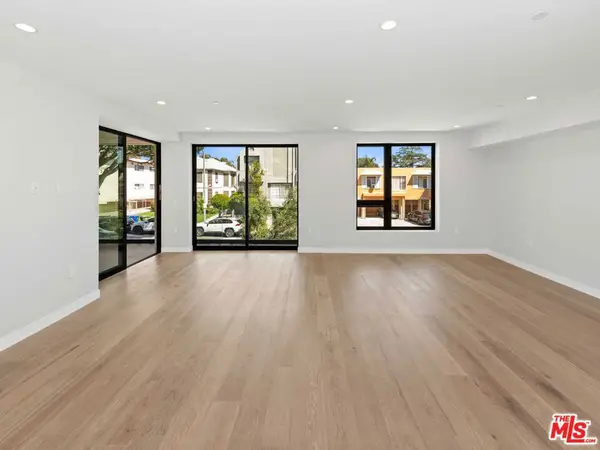 1017 N Croft Avenue #201, Los Angeles, CA 90069