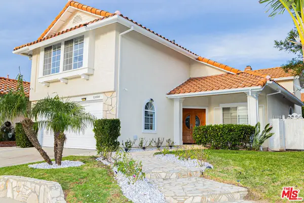 12000 Falcon Crest Way, Porter Ranch, CA 91326