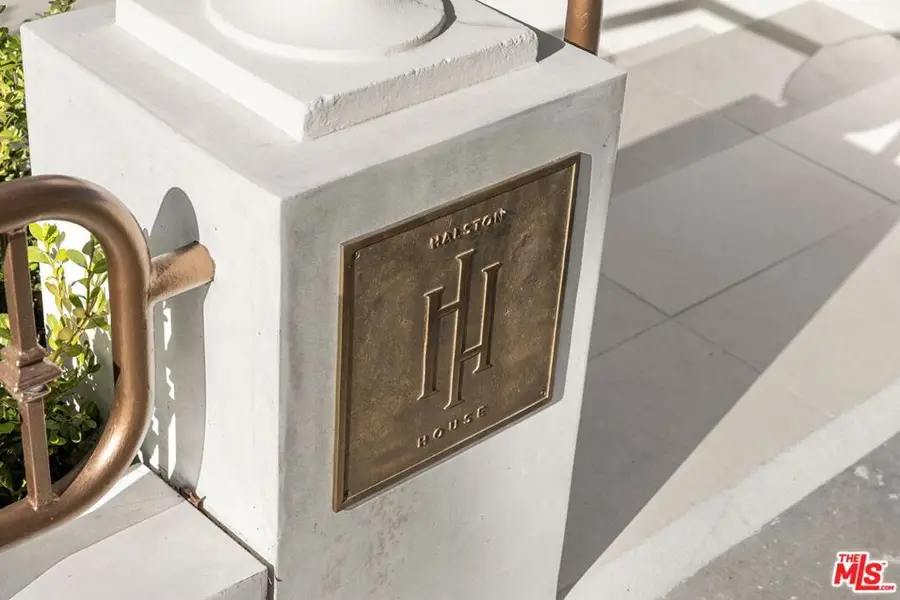 11923 Gorham Avenue #402, Los Angeles, CA 90049 - Image #3