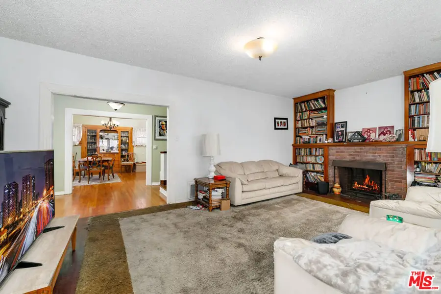 2136 S Victoria Avenue, Los Angeles, CA 90016 - Image #3