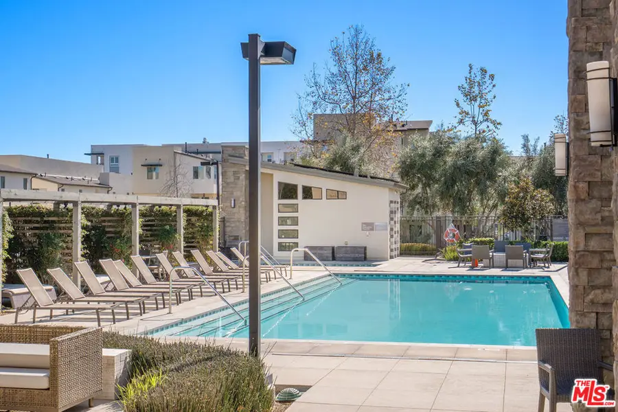 19505 Herringbone Drive, Northridge, CA 91324 - Image #2