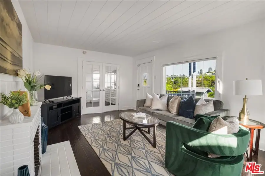 2951 Park Center Drive, Los Angeles, CA 90068 - Image #3