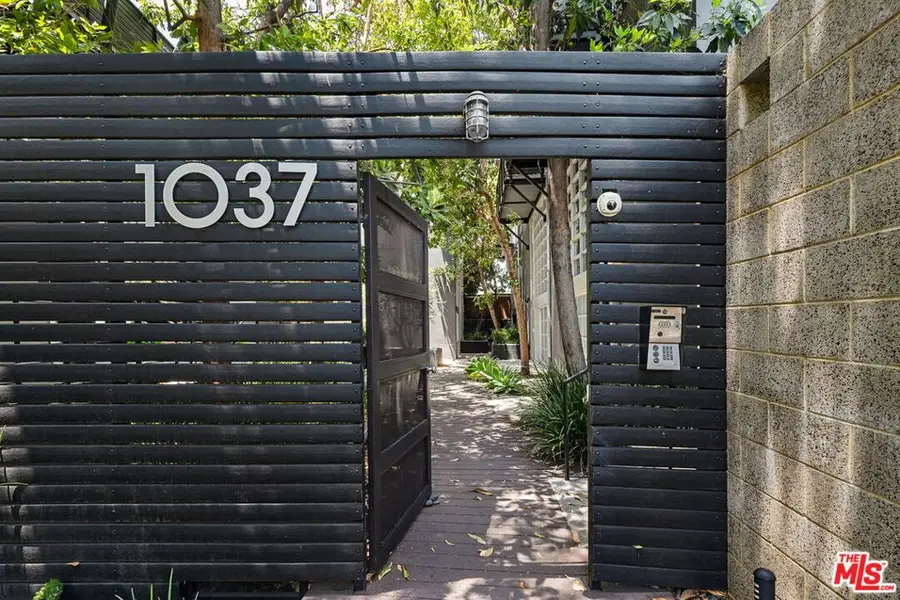 1037 N Laurel Avenue #14, West Hollywood, CA 90046 - Image #3