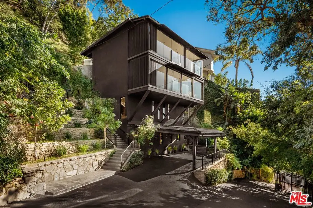 1782 Viewmont Drive, Los Angeles, CA 90069 - Image #1