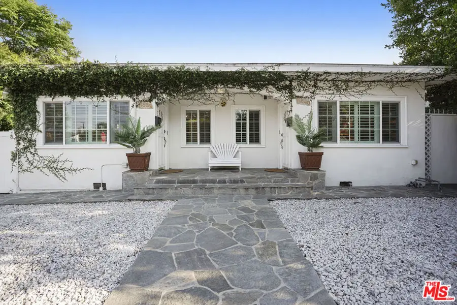 11538 La Maida Street, Valley Village, CA 91601 - Image #2