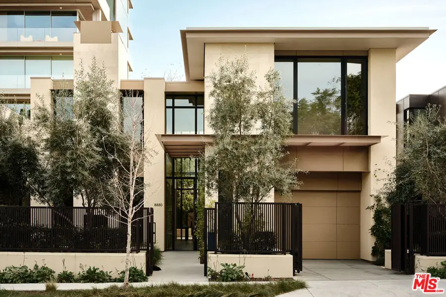 8880 Rosewood Avenue, West Hollywood, CA 90048 - Image #3