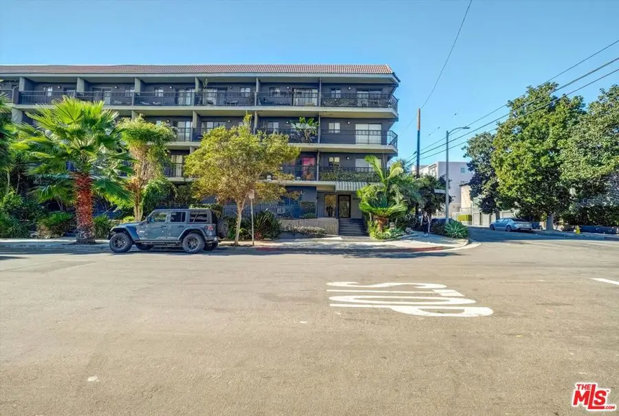 1355 N Sierra Bonita Avenue #411, West Hollywood, CA 90046 - Image #3