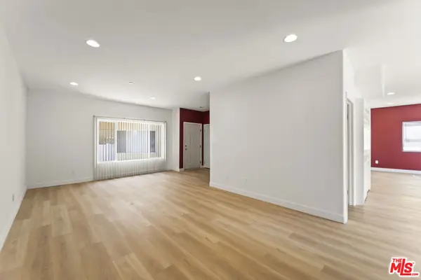 12375 Osborne Place #13, Pacoima, CA 91331