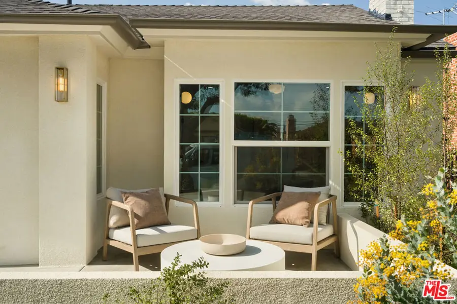 3751 Edgehill Drive, Los Angeles, CA 90018 - Image #3