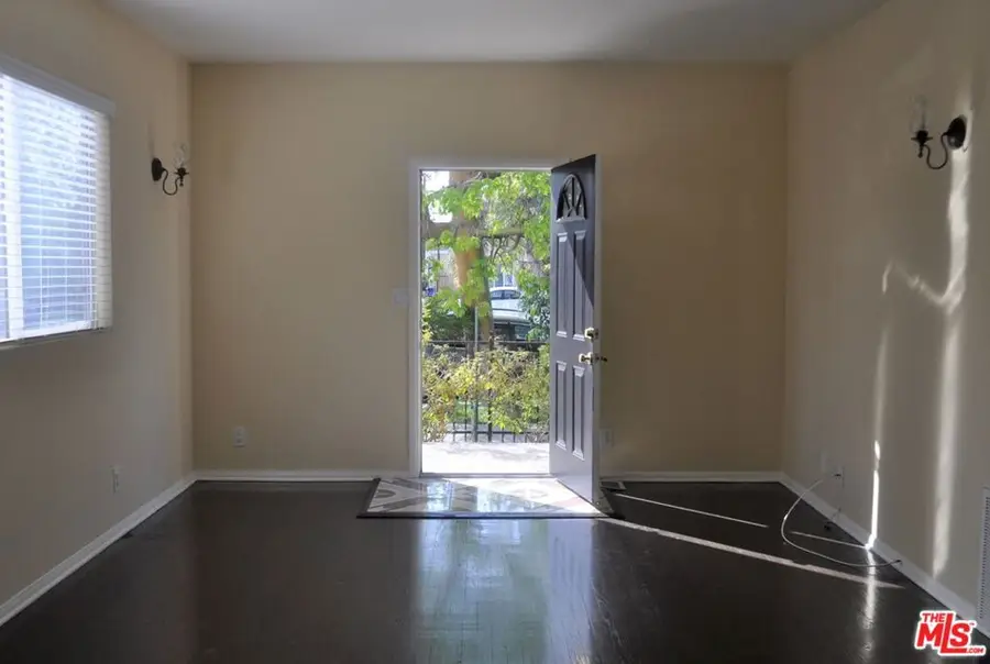 1816 S La Brea Avenue, Los Angeles, CA 90019 - #2