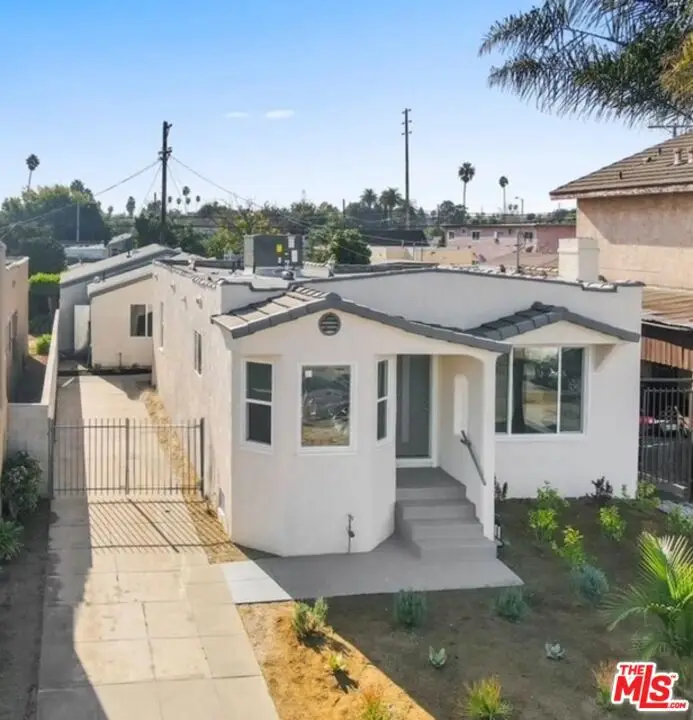 552 W 99th Street, Los Angeles, CA 90044 - Image #1