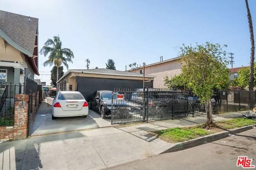 712 714 W 40th Place, Los Angeles, CA 90037 - Image #2