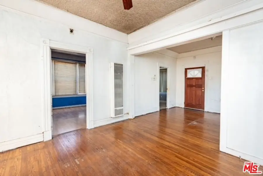 1546 W 70th Street, Los Angeles, CA 90047 - Image #3