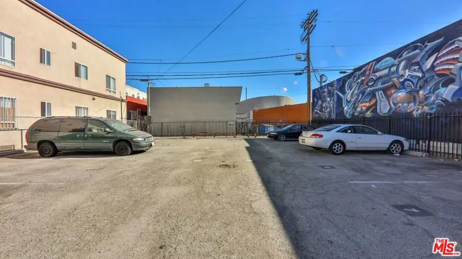 1250 S Lake Street, Los Angeles, CA 90006 - Image #2