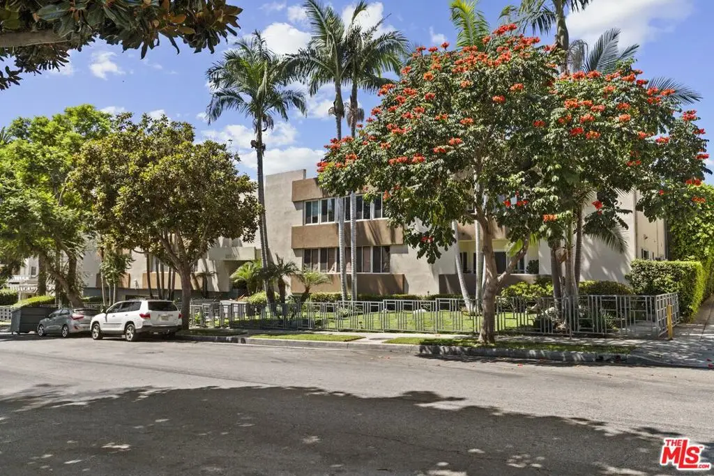 1233 N Laurel Avenue #103, West Hollywood, CA 90046 - Image #1