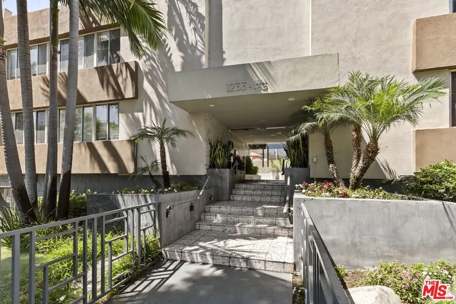 1233 N Laurel Avenue #103, West Hollywood, CA 90046 - Image #2