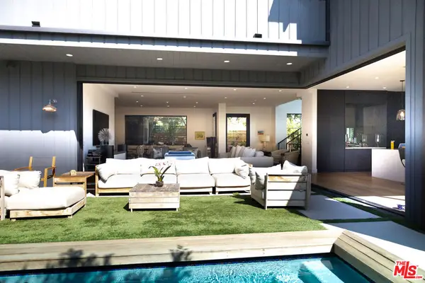 1919 Pinehurst Road, Los Angeles, CA 90068