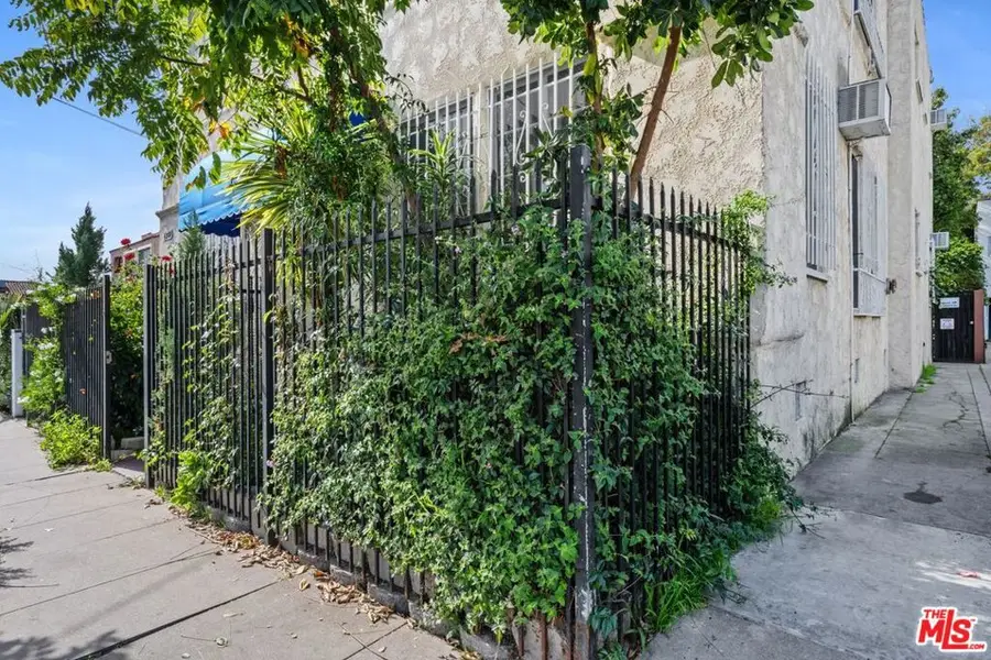 1347 N Mansfield Avenue, Los Angeles, CA 90028 - Image #3