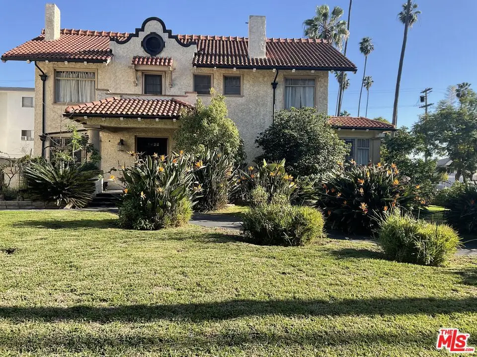 2068 S Hobart Boulevard, Los Angeles, CA 90018 - #1