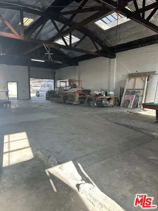 2411 Exposition Place, Los Angeles, CA 90018 - Image #2