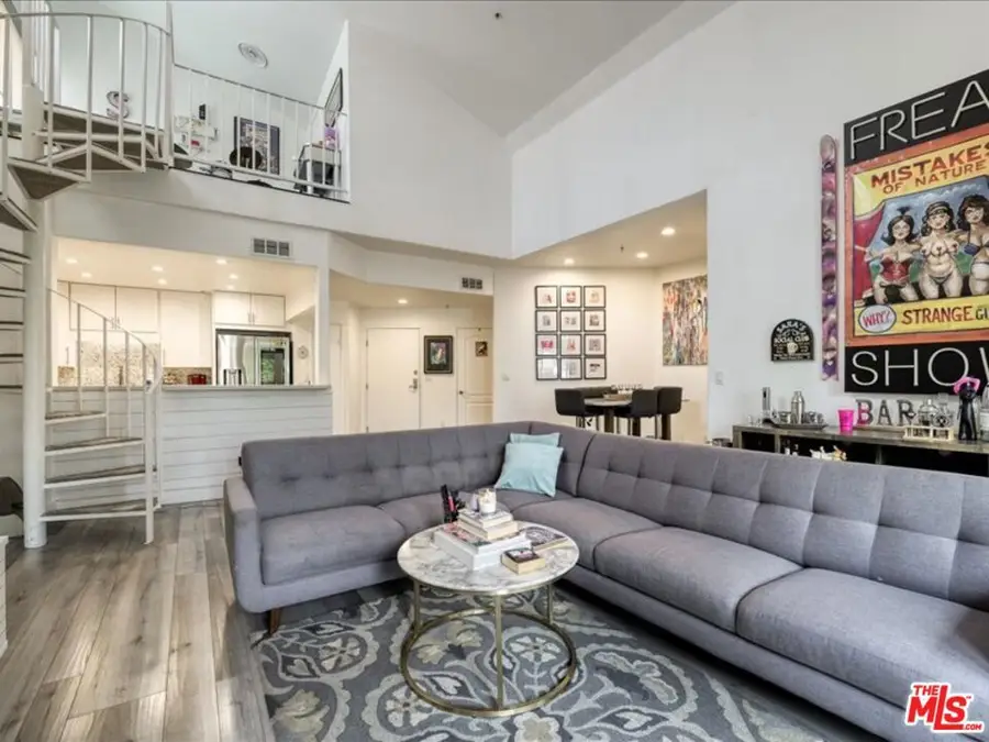 4477 Woodman Avenue #304, Sherman Oaks, CA 91423 - Image #2