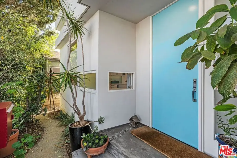 1314 Cabrillo Avenue, Venice, CA 90291 - Image #2