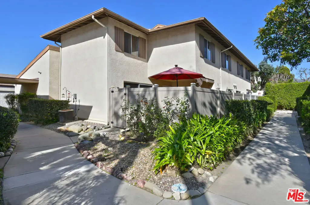 10341 Canoga Avenue #22, Chatsworth, CA 91311 - Image #1