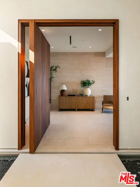 1204 Chickory Lane, Los Angeles, CA 90049 - #2