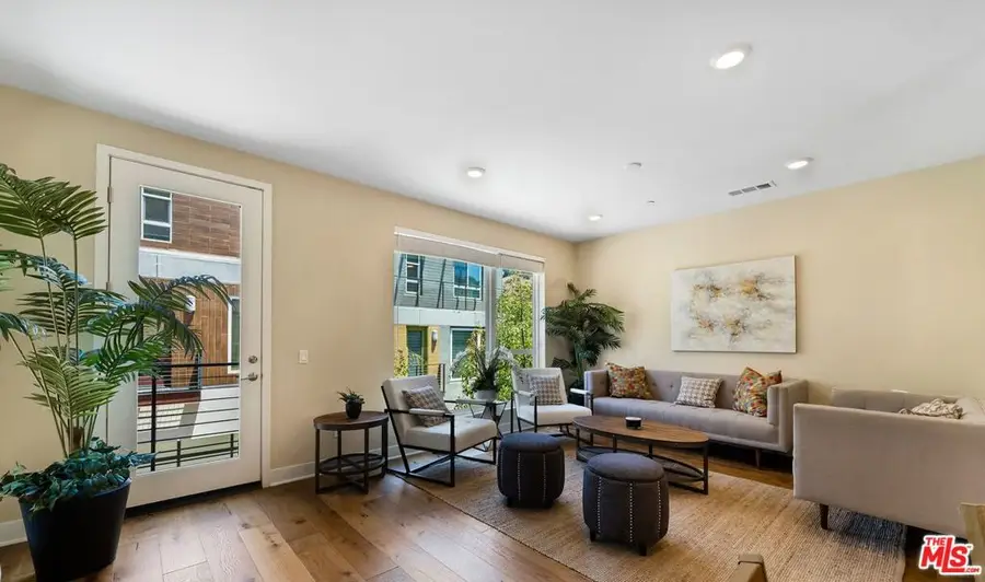 6746 W Gill Way, Los Angeles, CA 90068 - #3