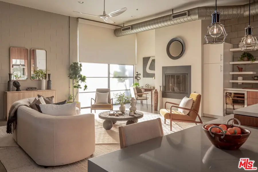 1534 17th Street #105, Santa Monica, CA 90404 - Image #2