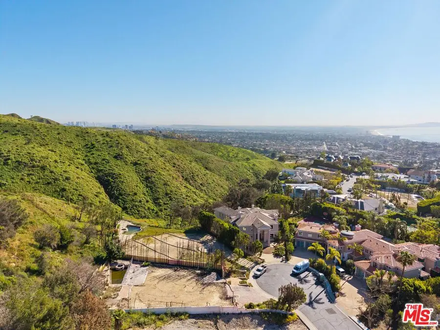 1433 Via Anita, Pacific Palisades, CA 90272 - Image #2