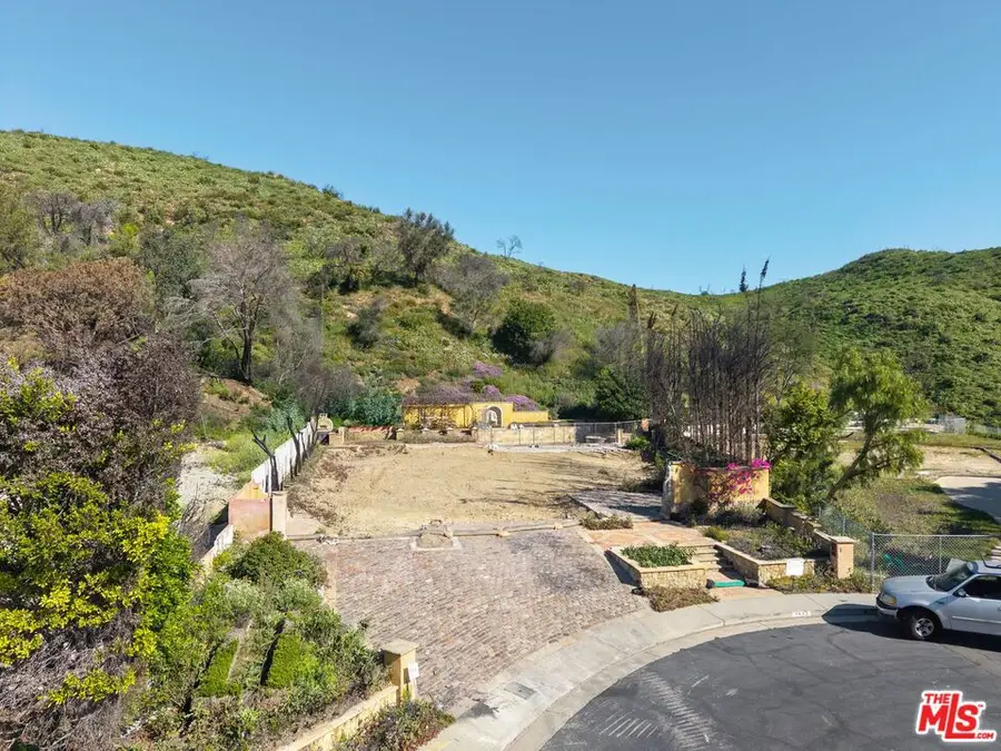 1433 Via Anita, Pacific Palisades, CA 90272 - Image #3