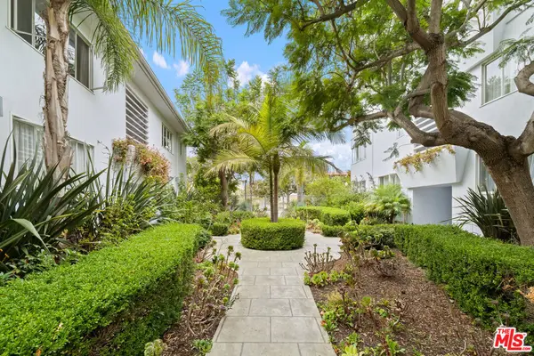 130 San Vicente Boulevard #132 B, Santa Monica, CA 90402